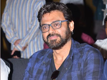 ఫిల్మ్ నగర్లో హాట్ టాపిక్: వెంకటేష్ వేరు కుంపటి?