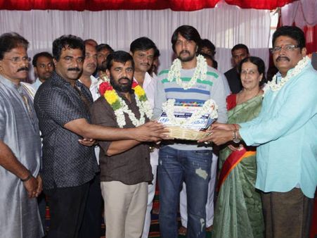 ఫ్లాఫ్ ఎఫెక్టు : కన్నడంకి వెళ్తున్న స్టార్ డైరక్టర్