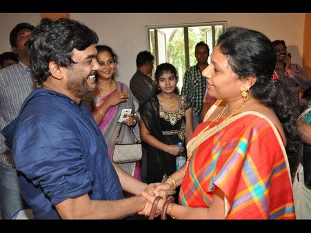 ఛార్మి ‘జ్యోతి లక్ష్మి’కి మహిళా సంఘాల మద్దతు (ఫోటోస్)