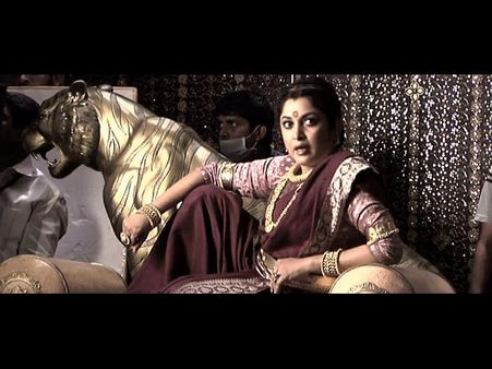 ముంబై మీడియాకు రివీలైంది: 'బాహుబలి' స్టోరీ పాయింట్ ఇదే