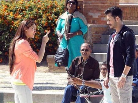 అక్కినేని అఖిల్ బాధ పెట్టాడా? ఆమె ఎందుకు ఫీలైంది!