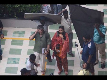 తమిళ హీరో అజిత్‌కు గాయాలు...ఆస్పత్రికి తరలింపు