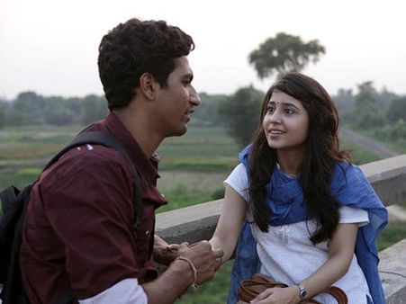 ప్రేమించి....సెక్స్ స్కాండల్ లో ఇరుక్కుని (వీడియో)