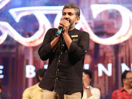 రాజమౌళి.... రోజూ ఏం తింటారో తెలుసా? (లిస్ట్)