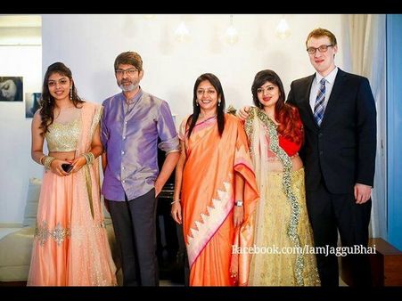 కుటుంబం మాత్రమే: స్పష్టం చేసిన జగపతి బాబు