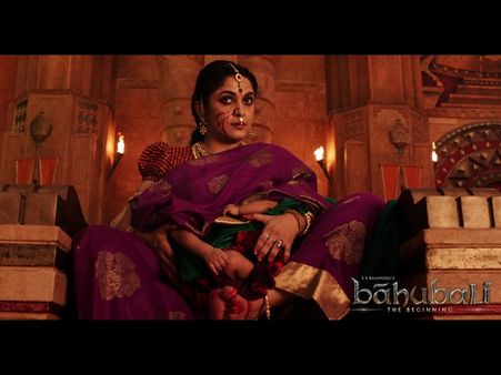 బాహుబలి బుకింగ్స్ షురూ....ఫ్యాన్స్‌కి మొండి చేయి!