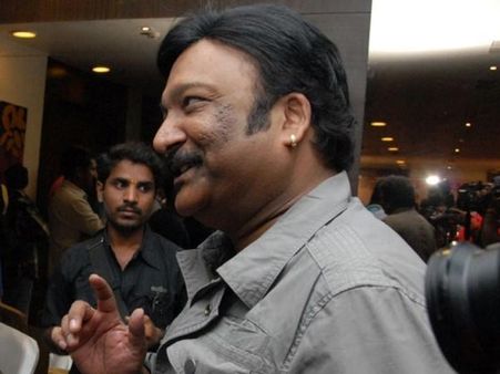 పవన్ ప్రెస్ మీట్: కోన వెంకట్ స్పందన ఇలా...