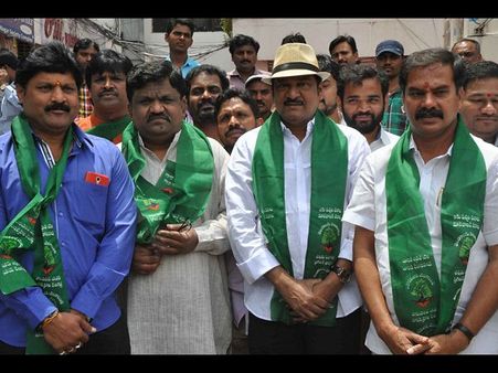 కేసీఆర్ మాటను చాలెంజ్‌గా తీసుకున్న రాజేంద్రప్రసాద్