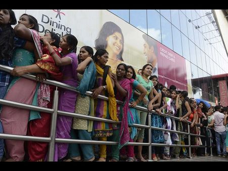 బాహుబలి ప్రెషర్ ఎక్కువగా ఉంది: ప్రసాద్స్ ఐమాక్స్ మేనేజర్ (ఫోటోస్)