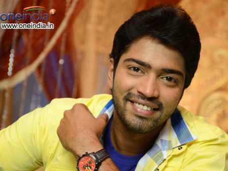 'అమ్మాయి అక్కినేని - అబ్బాయి నందమూరి' : అల్లరి నరేష్