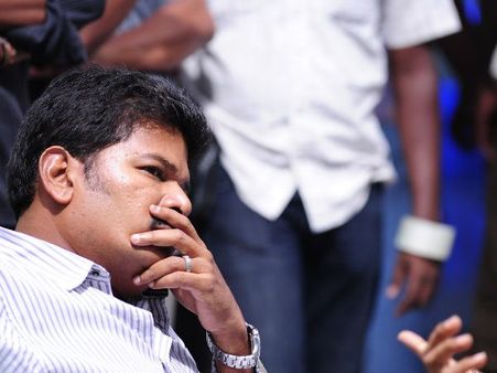 'రోబో 2'... లేటెస్ట్ ఇన్ఫో : లండన్‌లో స్క్రిప్టు వర్క్... ఇంకా