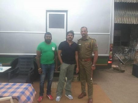 లేటెస్ట్ ఫొటోలు @'సర్దార్‌' సెట్స్ : పవన్‌ కళ్యాణ్ ఫుల్ ఫిట్