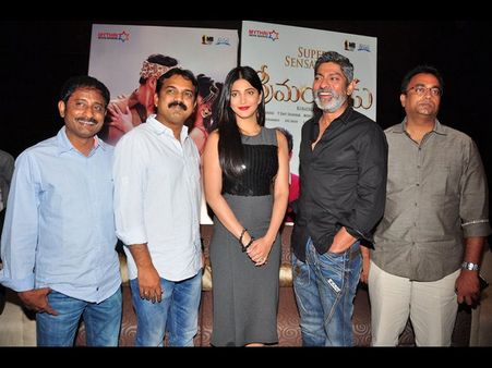 అంచనాలను మించింది (శ్రీమంతుడు సక్సెస్ మీట్ ఫోటోస్)