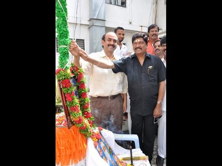 మూవీ ఆర్టిస్ట్ అసోసియేషన్ స్వాంతంత్ర్య దినోత్సవ వేడుక (ఫోటోస్)