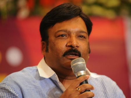 కోన వెంకట్ కొరియోగ్రాఫ్ చేసాడు