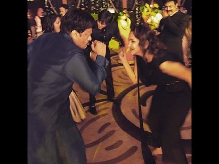 చిరంజీవితో కలిసి మంచు లక్ష్మి డాన్స్ (ఫోటోస్)