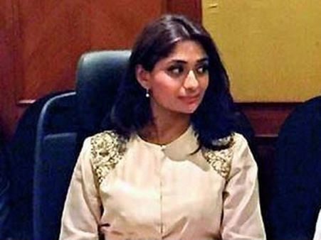 సత్యం రాజమలింగరాజు కోడలు నటిగా తెరంగ్రేటం