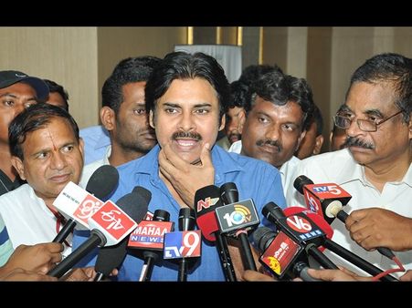 పుట్టినరోజు వేడుకలకు దూరంగా పవన్ కళ్యాణ్