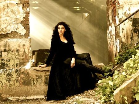 నమ్మలేం: ‘జజ్బా’ సాంగులో ఐశ్వర్యరాయ్ హాట్ లుక్