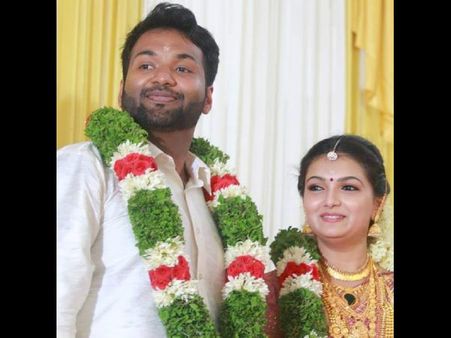 ఘనంగా హీరోయిన్ శరణ్య మోహన్ వివాహం (ఫోటోస్)