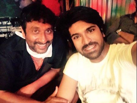 ‘బ్రూస్ లీ’ సెట్స్: రామ్ చరణ్ ఇరగదీస్తున్నాడు (ఫోటోస్)