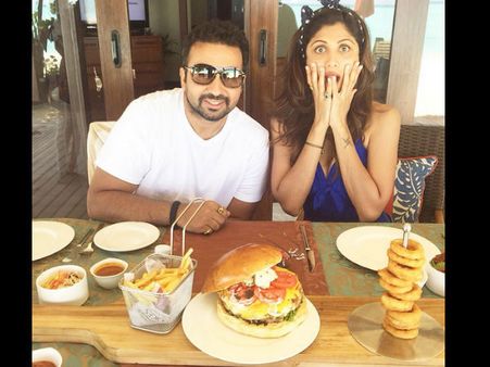 మాల్దీవుల్లో ఎంజాయ్ చేసిన హీరోయిన్ (ఫోటోస్)