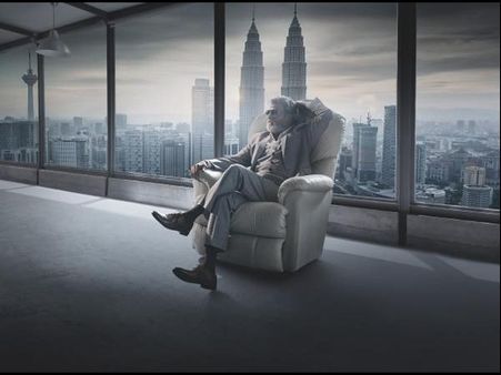 రజనీ 'కబాలి' : ఫస్ట్ లుక్ విడుదల (ఫొటోలు)