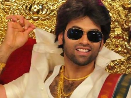 ఓంకార్ అన్నయ్య... 'రాజుగారి గది' ట్రైలర్ (వీడియో)