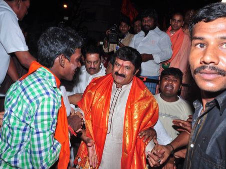 మహాగణపతి సన్నిధిలో ‘డిక్టేటర్’ సాంగ్ రిలీజ్ (ఫోటోస్)