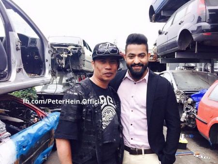 ‘నాన్నకు ప్రేమతో’లో అదిరిపోయే స్టంట్స్ (ఫోటోస్)