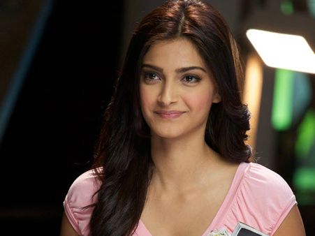 తన రిలేషన్‌షిప్స్ గురించి చెప్పనంటోన్న హీరోయిన్