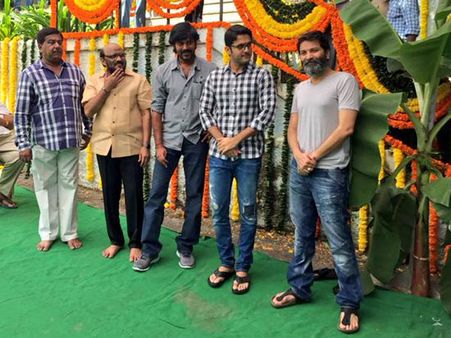 నితిన్ - త్రివిక్రమ్ ‘అ..ఆ’ ప్రారంభోత్సవం (ఫోటో)