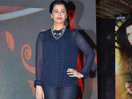 జజ్బా ప్రమోషన్స్: ఐశ్వర్యరాయ్ స్టన్నింగ్ లుక్ (ఫోటోస్)