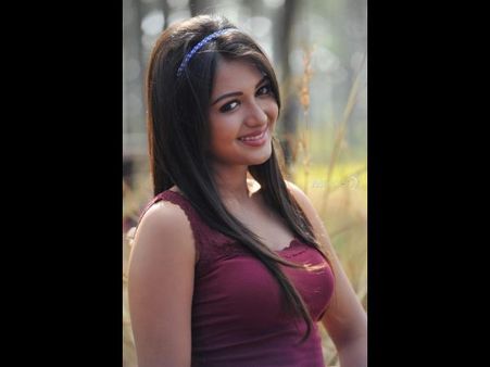 నిర్మాతతో డేటింగ్ చేస్తోన్న హీరోయిన్?