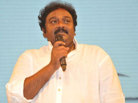 అంతర్వేదిలో వి.వి.వినాయక్‌ పూజలు...ఎందుకంటే