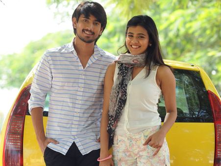 అల్లు అర్జున్ చేతుల మీదుగా 31న ‘కుమారి 21ఎఫ్’ పాటలు!