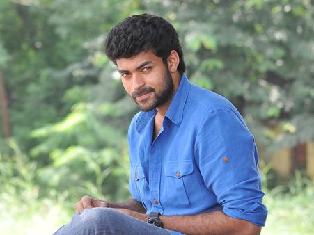 ఆయన ఫోన్‌ చేయడం ఆనందంగా ఉంది: వరుణ్‌ తేజ్‌