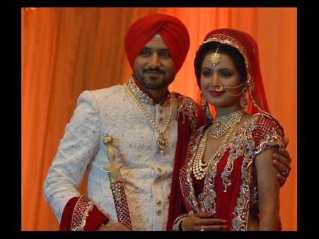 వైభవంగా హర్భజన్-గీతా బస్రా వివాహం (ఫోటోస్)
