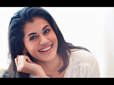 తాప్సీ...ట్రెండ్ ని ఫాలో అవటానికే ఇలా...