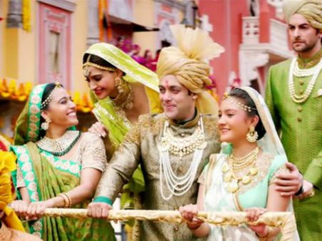 చూడండి : డైలాగ్‌ ప్రోమో వదిలారు (వీడియో)