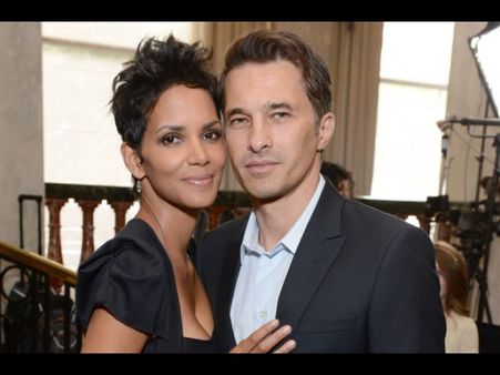 ఆమె మళ్లీ విడాకులు తీసుకుంటోంది