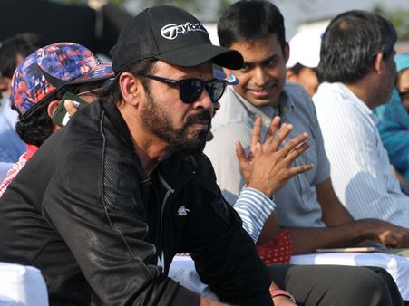 అమీర్ ఖాన్ కామెంట్స్: మద్దతుగా నిలిచిన హీరో వెంకటేష్