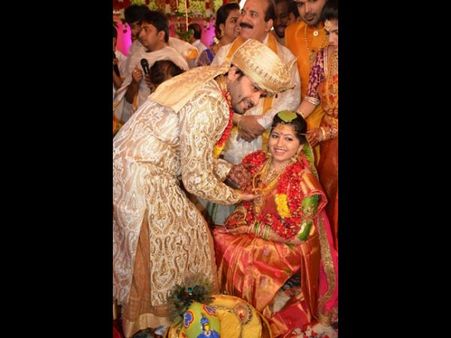 ఘనంగా నటి జయప్రద కుమారుడి వివాహం (ఫోటోస్)