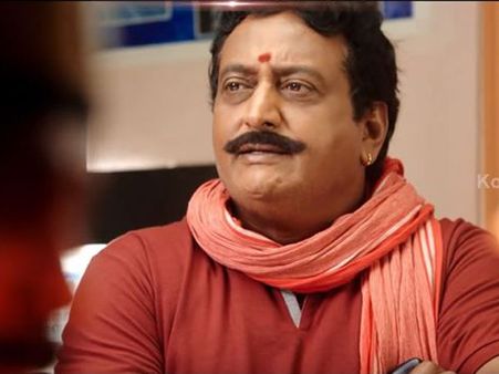 'శ్రీమంతుడు' స్ఫూఫ్ తో రిలీజ్ డే ట్రైలర్‌ (వీడియో)