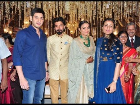 దర్శకుడిని పెళ్లాడిన అశ్వినీదత్ కుమార్తె: సినీ స్టార్ల సందడి (ఫోటోస్)