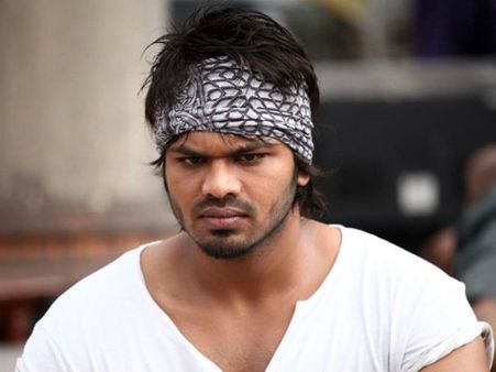 మళ్లీ సీన్ లోకి 'సన్నాఫ్ పెదరాయుడు'