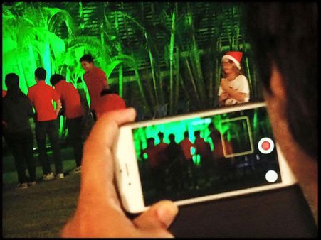 కొడుకు కోసం కెమెరా చేతపట్టి పవన్ కళ్యాణ్ (ఫోటో)