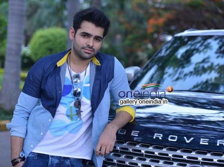 'నేను శైలజ'పై పాజిటివ్ కామెంట్‌కు చానెల్ జాబ్ ఫట్: సారీ చెప్పిన హీరో రామ్