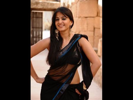 అనుష్క ఫ్యాన్స్ నిరాశ..క్యారక్టర్ మార్చమని డైరక్టర్ ని