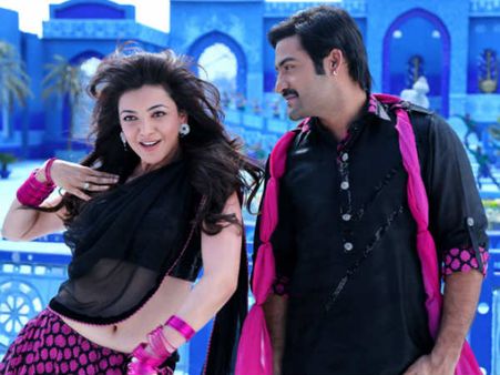 ఎన్టీఆర్ ని కాదనలేకే కాజల్ పాడింది